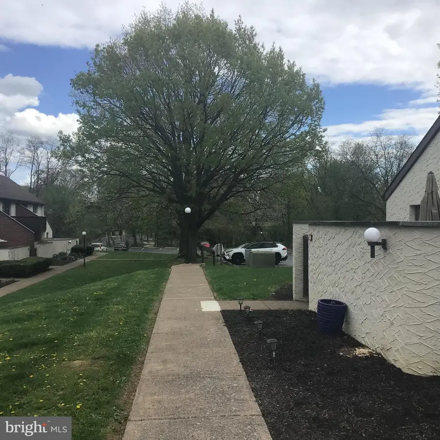 1075 Lancaster #5, Mechanicsburg, PA 17055 - #2