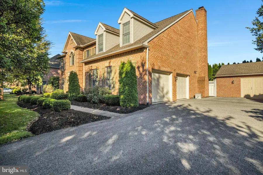1223 Hillside Dr, Carlisle, PA 17013 - #2