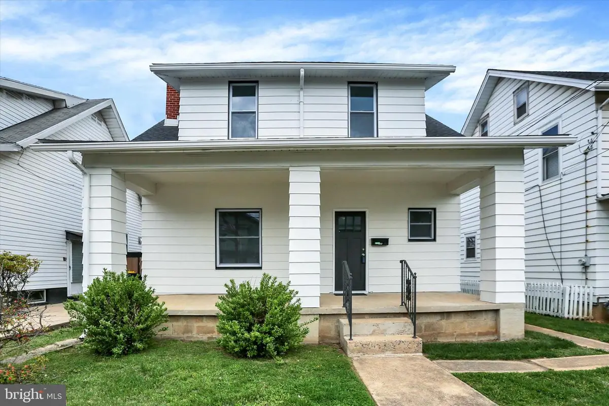 225 S 17th St, Camp Hill, PA 17011 - #1