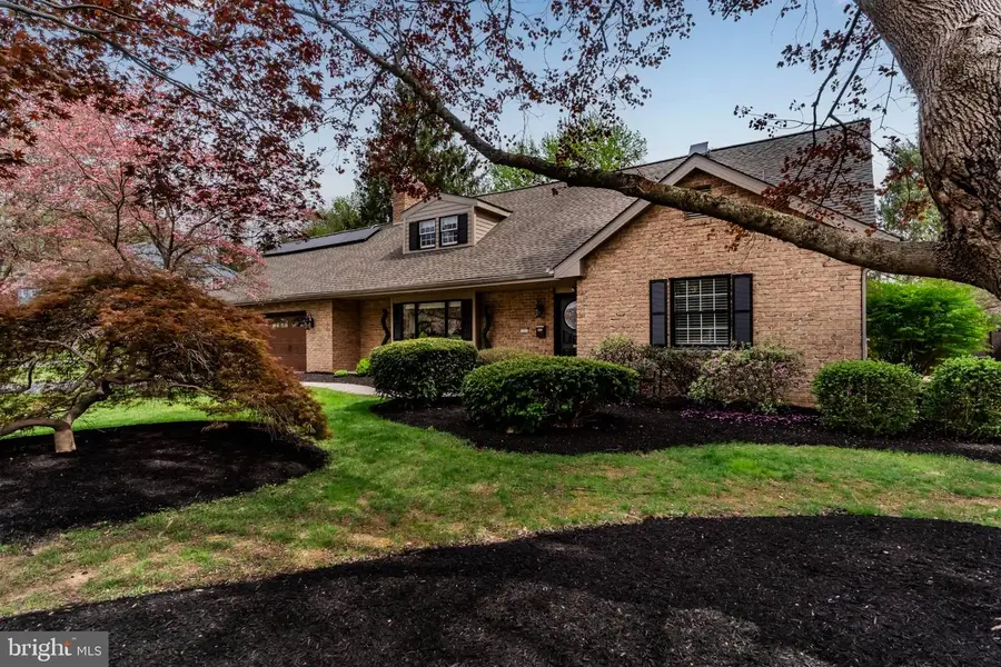 321 S Orange St, Carlisle, PA 17013 - #3