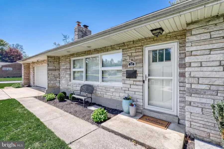 52 Center Dr, Camp Hill, PA 17011 - #3