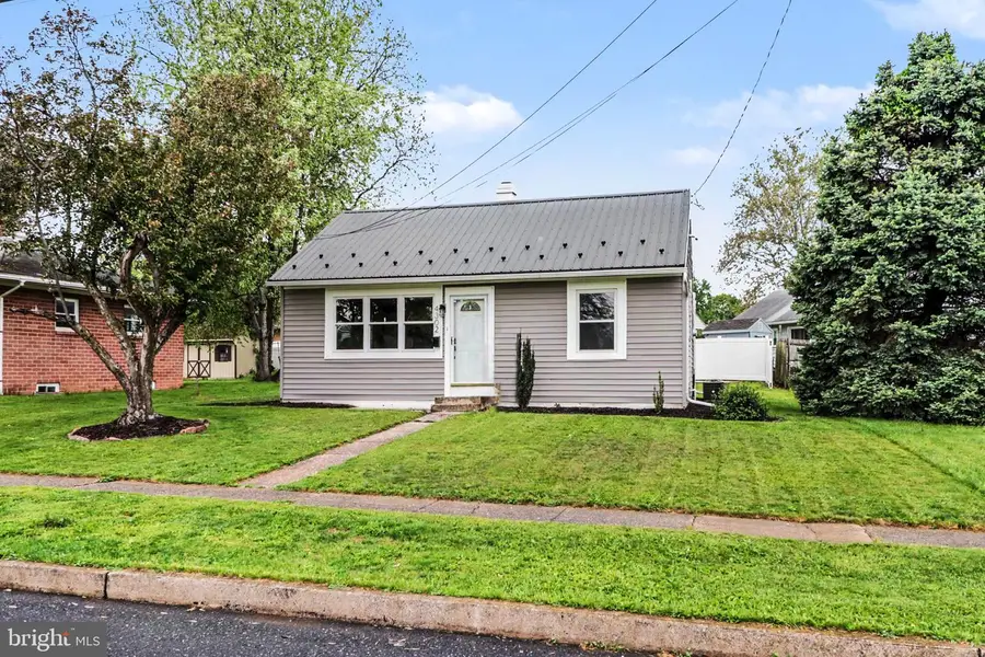 4302 Allen Rd, Camp Hill, PA 17011 - #2