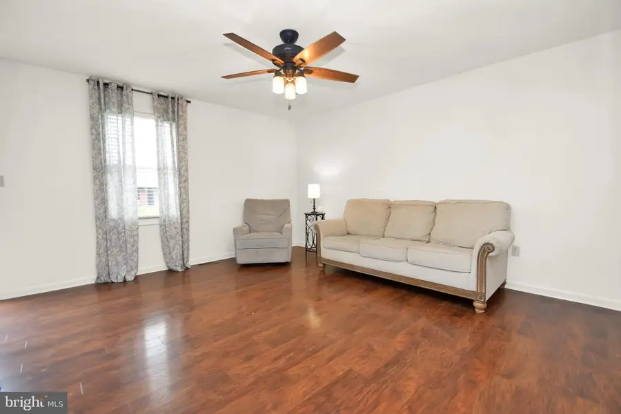 34 Larch Dr, Shippensburg, PA 17257 - #3