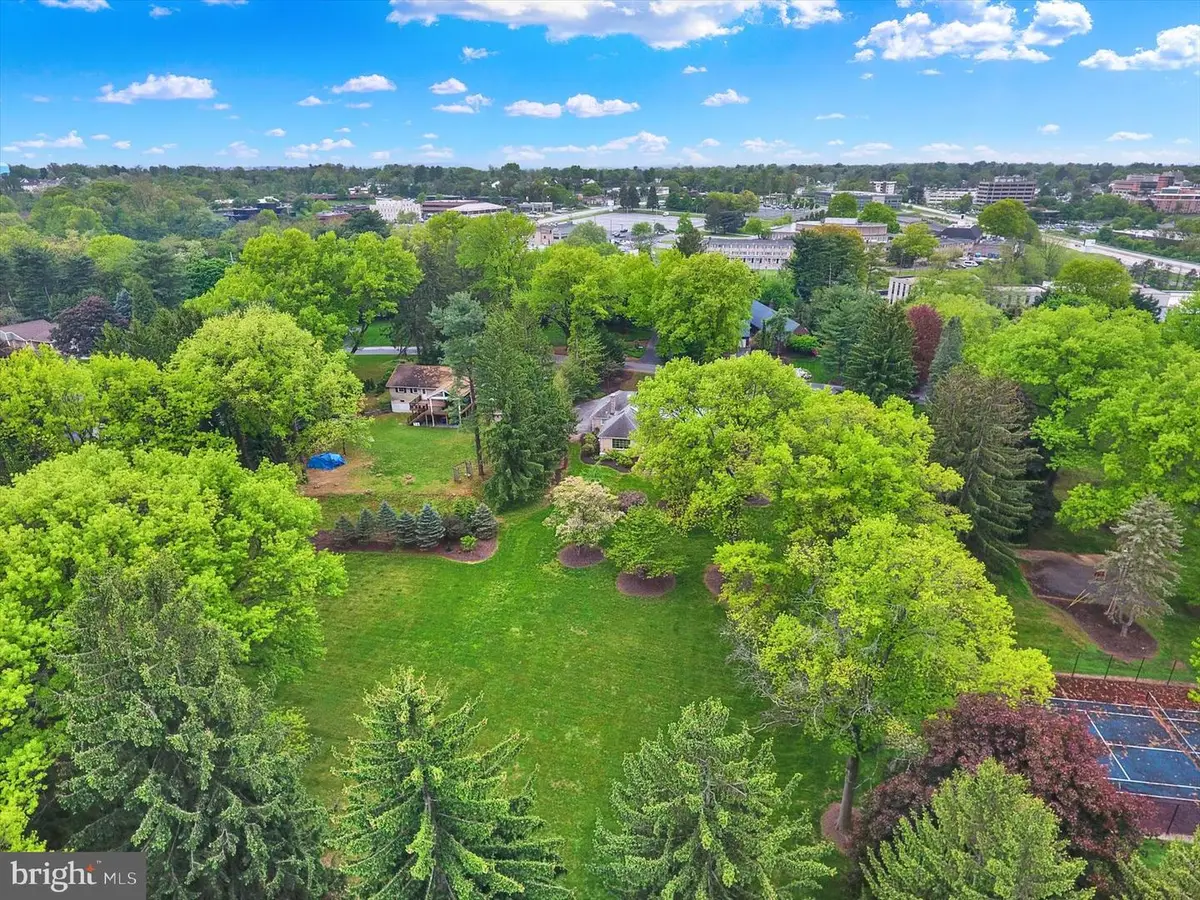 Beach Farm Rd, Lemoyne, PA 17043 - #1
