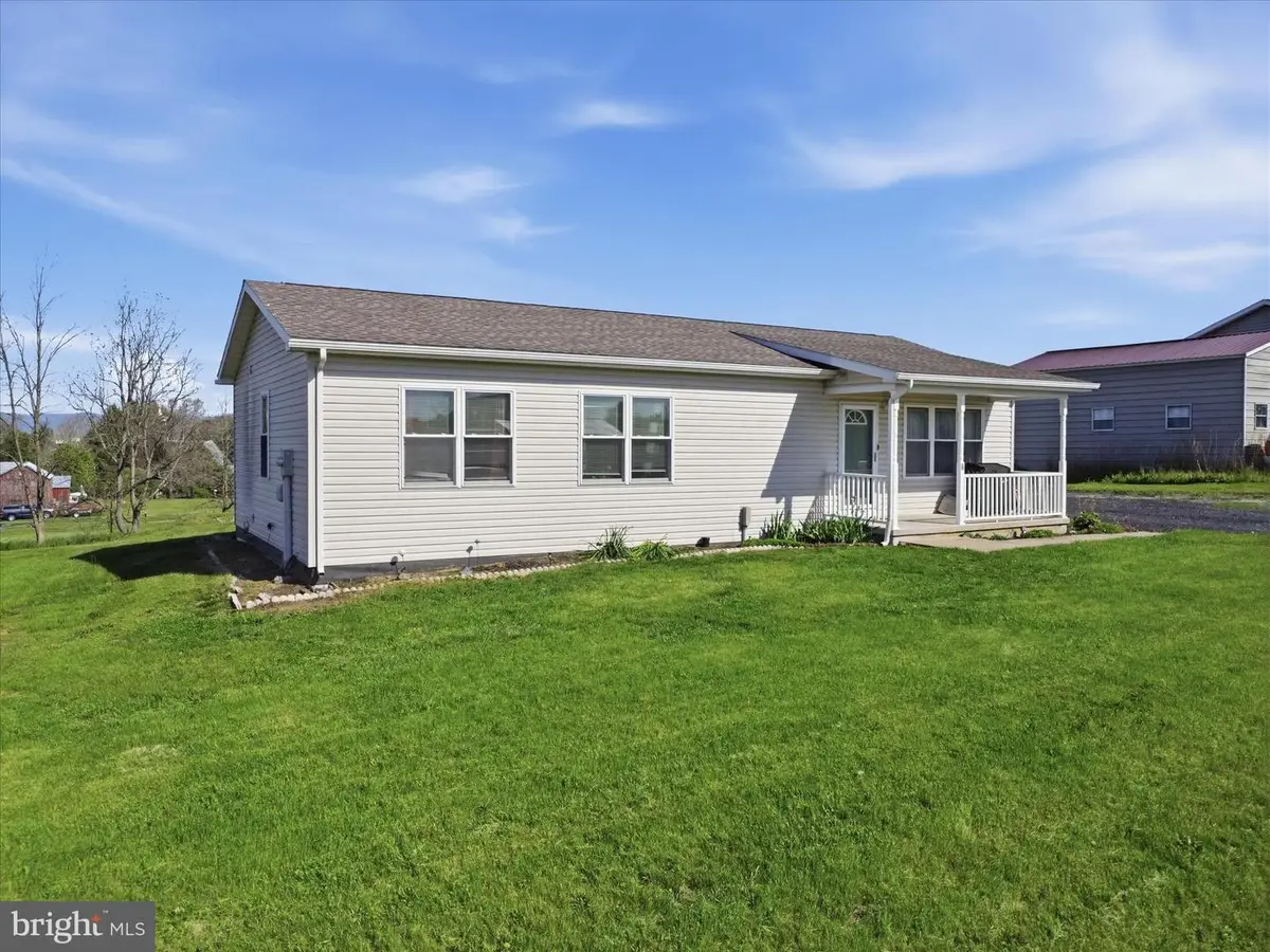 6 Walleye Dr, Shippensburg, PA 17257 - #1