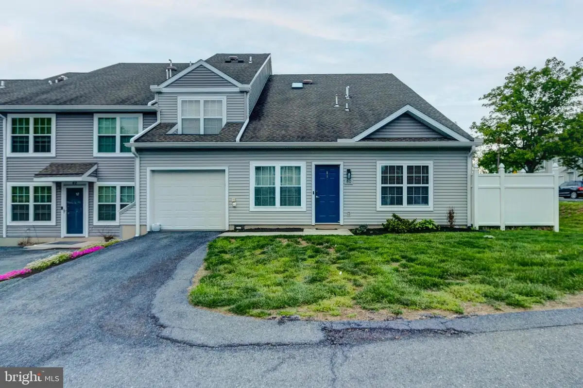 80 Courtyard Dr, Carlisle, PA 17013 - #1