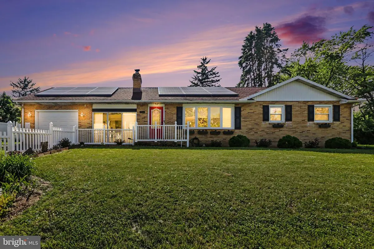 1918 Douglas Dr, Carlisle, PA 17013 - #1