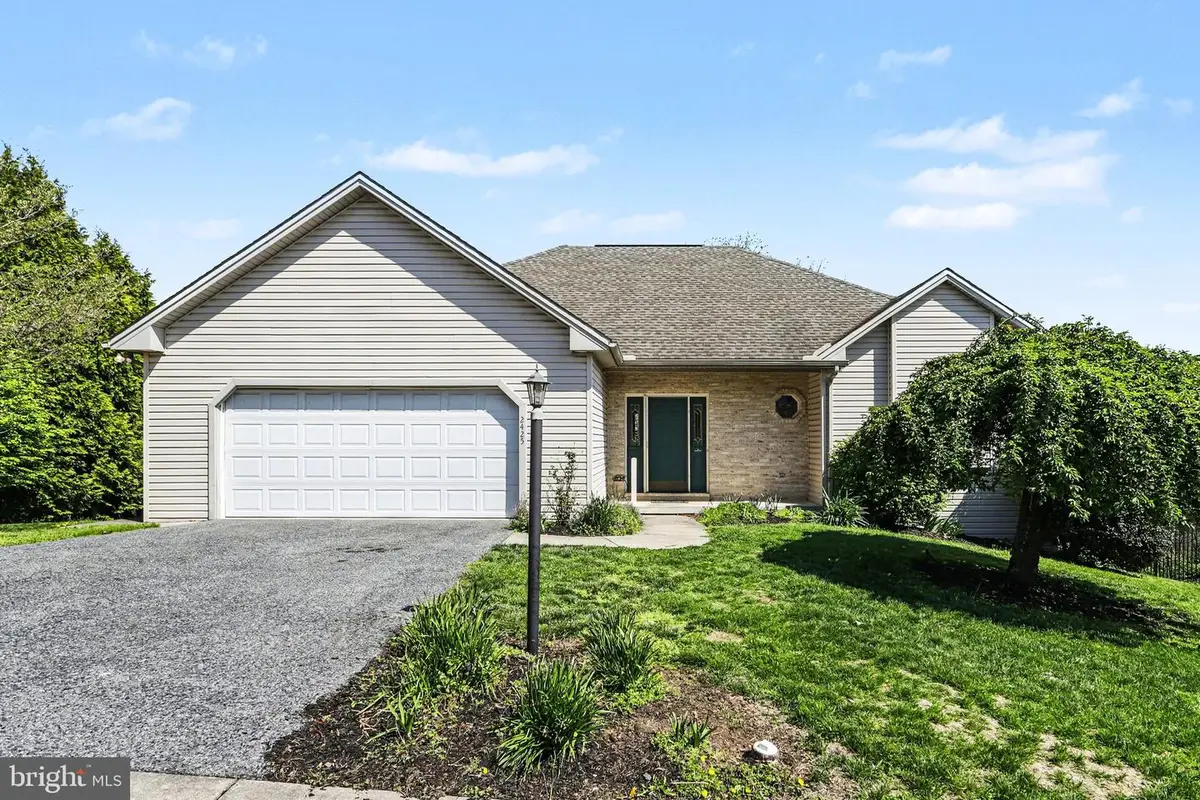 2425 Rolling Hills Drive, Mechanicsburg, PA 17055 - #1