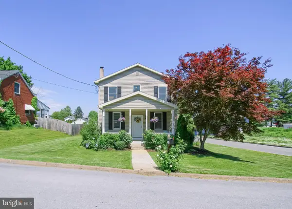 300 3rd St, EAST PENNSBORO, PA 17025