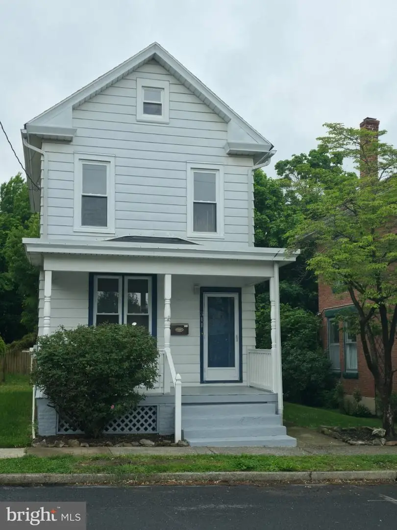 311 10th St, New Cumberland, PA 17070 - #1