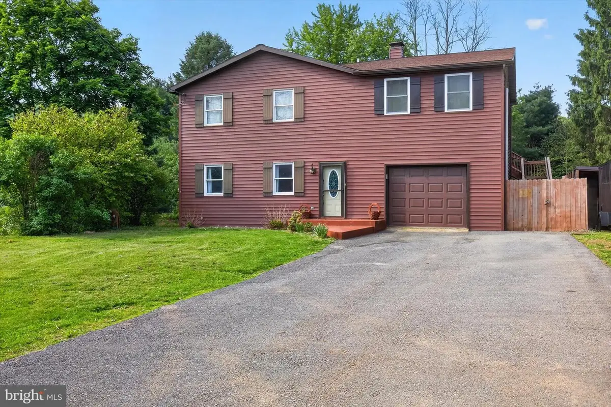 307 W Pine Street, Mount Holly Springs, PA 17065 - #1