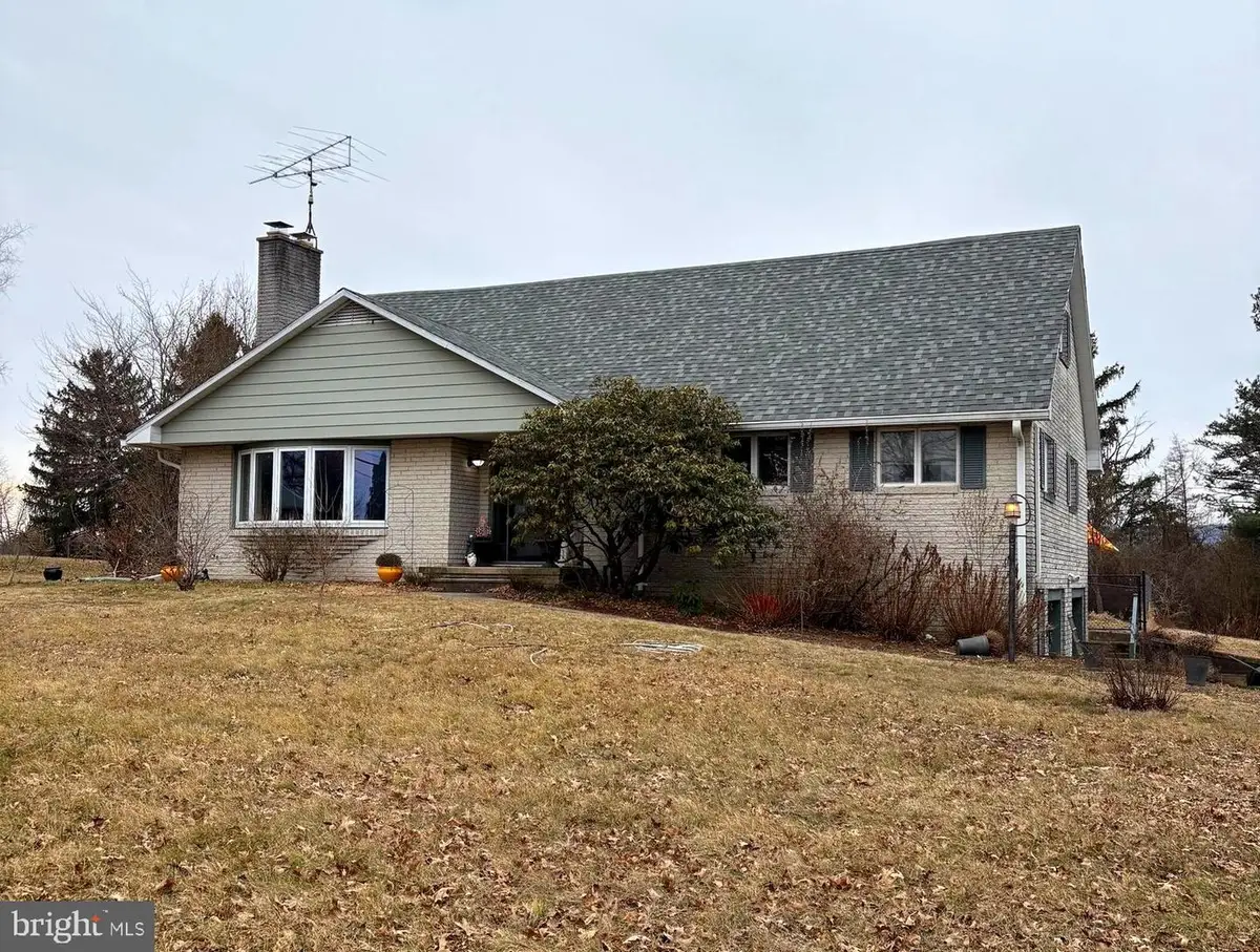 218 Three Square Hollow Rd, Newburg, PA 17240 - #1
