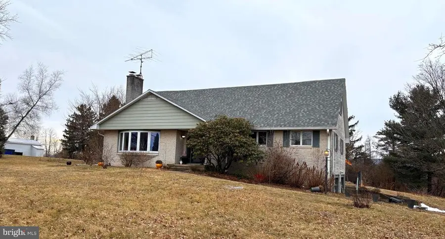 218 Three Square Hollow Rd, Newburg, PA 17240 - #3