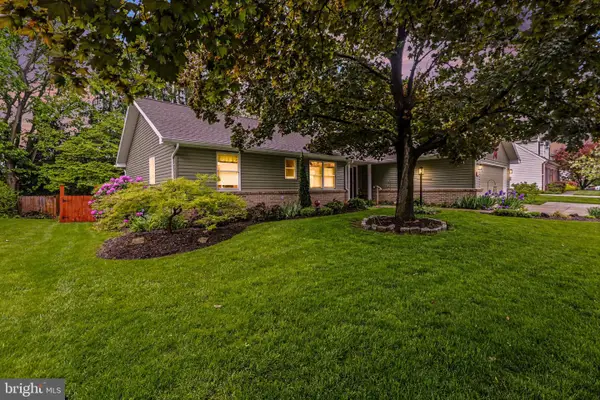 82 Fairway Dr, CAMP HILL, PA 17011