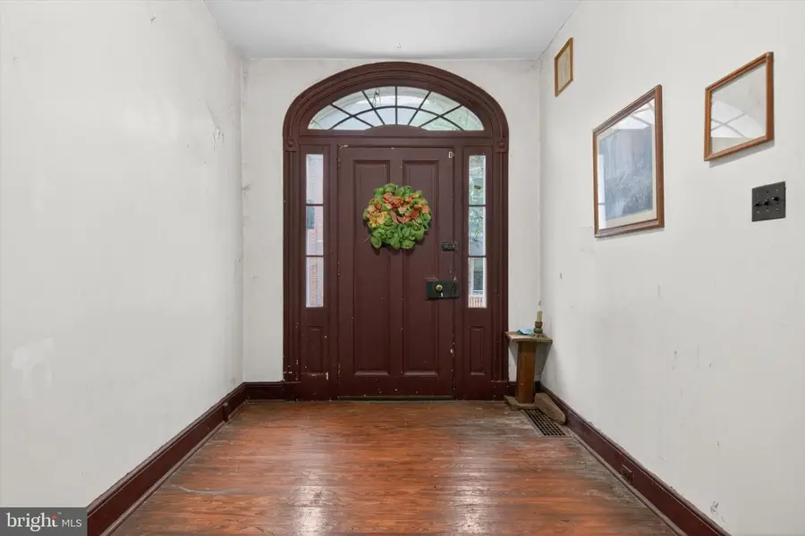 21 E Main St, Newville, PA 17241 - #2