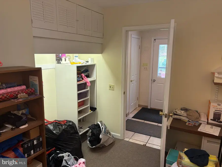 1231 Lindy Ter, Boiling Springs, PA 17007 - #3