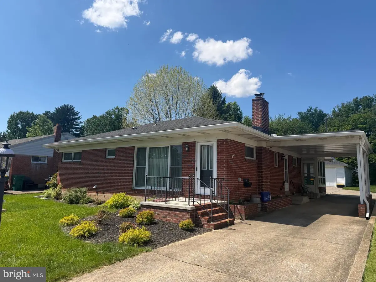 44 Oak Ave, Camp Hill, PA 17011 - #1