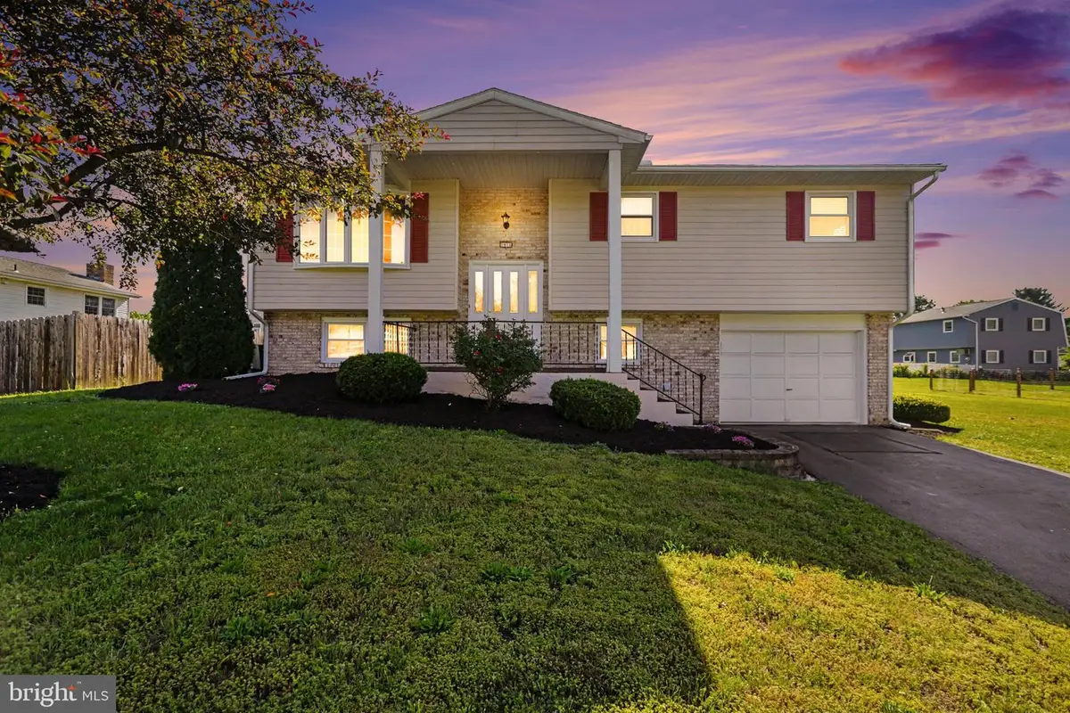 1911 Mary Lane, Carlisle, PA 17013 - #1