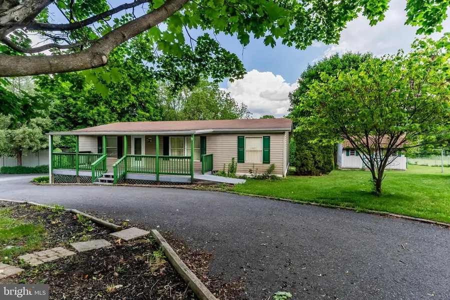 3 Middle Acres, Newville, PA 17241 - #3