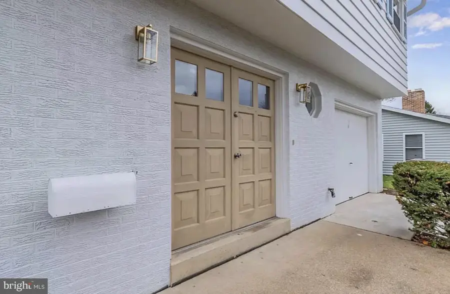 7 Center Dr, Camp Hill, PA 17011 - #3