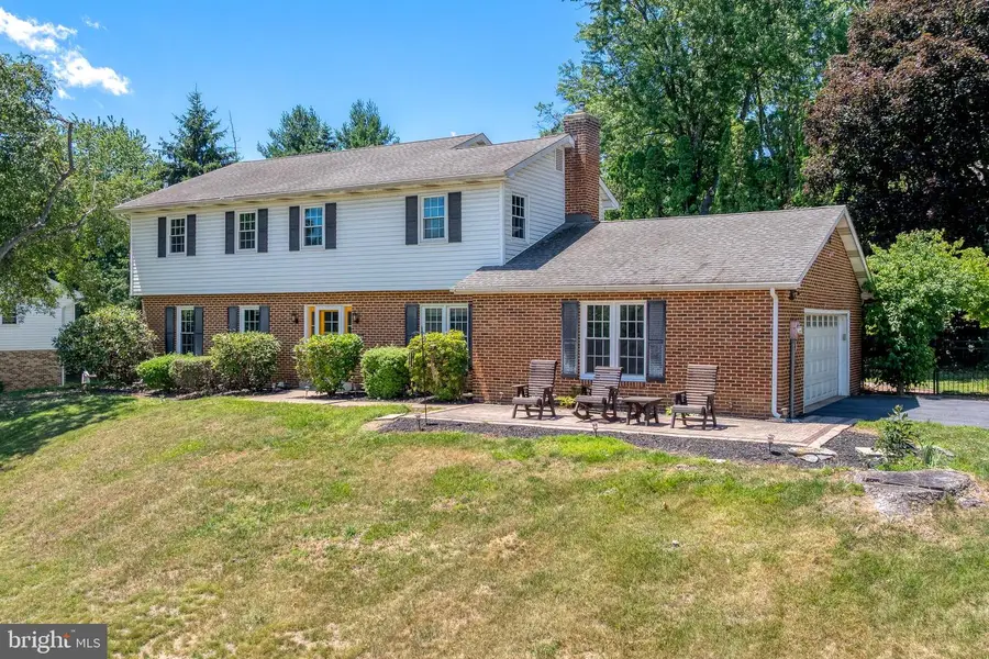 429 Pawnee Dr, Mechanicsburg, PA 17050 - #2
