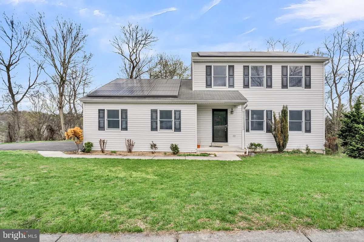 3465 Sullivan St, Mechanicsburg, PA 17050 - #1