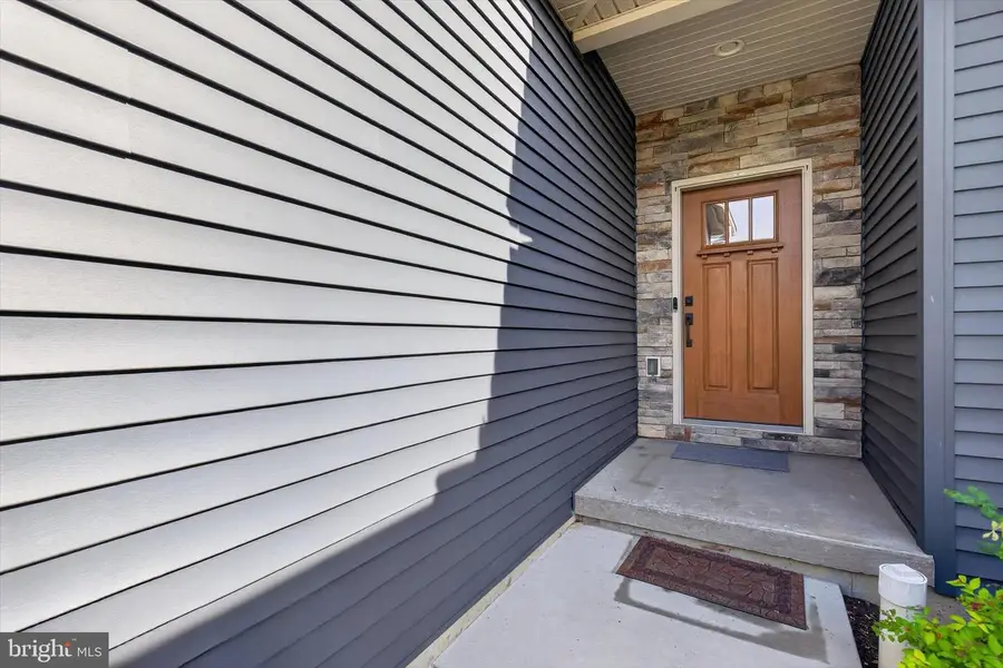 4133 Orrs Town Ct, Mechanicsburg, PA 17050 - #2