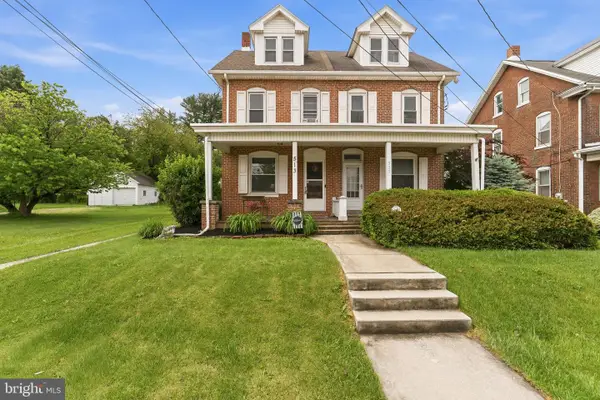 513 S 3rd St, LEMOYNE, PA 17043