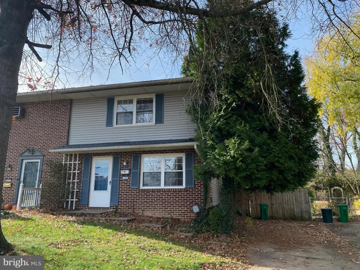 349 W Ridge St, Carlisle, PA 17013 - #1