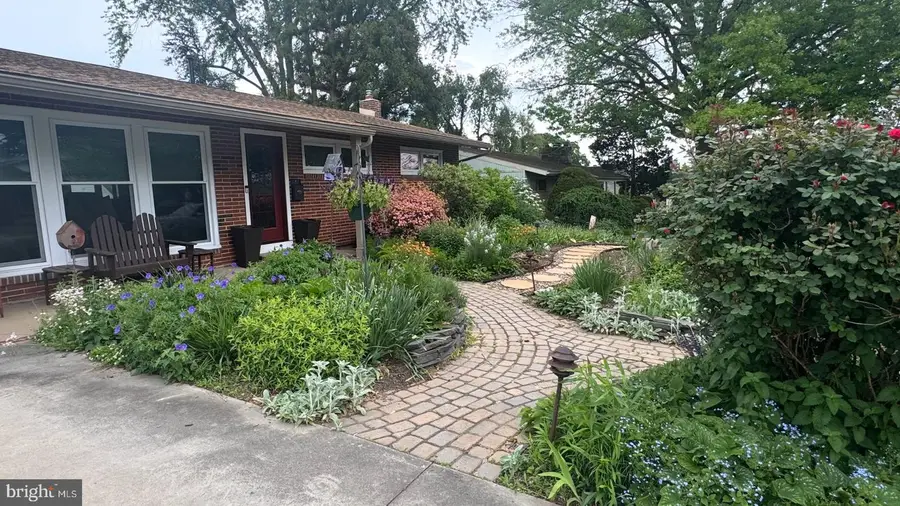 207 N 34th St, Camp Hill, PA 17011 - #2