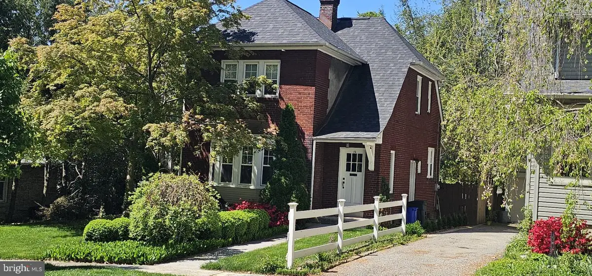 16 N 27th St, Camp Hill, PA 17011 - #1