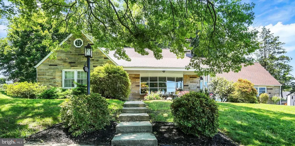 800 Allen St, New Cumberland, PA 17070 - #1