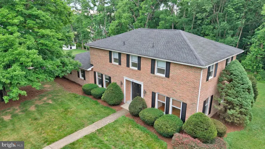 300 Acre Dr, Carlisle, PA 17013 - #2