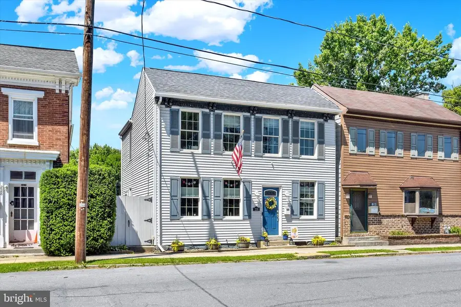 226 S High St, Mechanicsburg, PA 17055 - #2