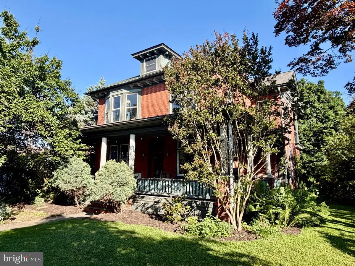 701 16th St, New Cumberland, PA 17070 - #1