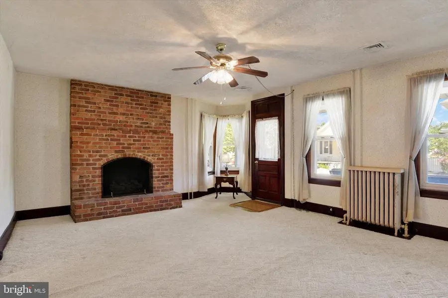 118 E Keller St, Mechanicsburg, PA 17055 - #3