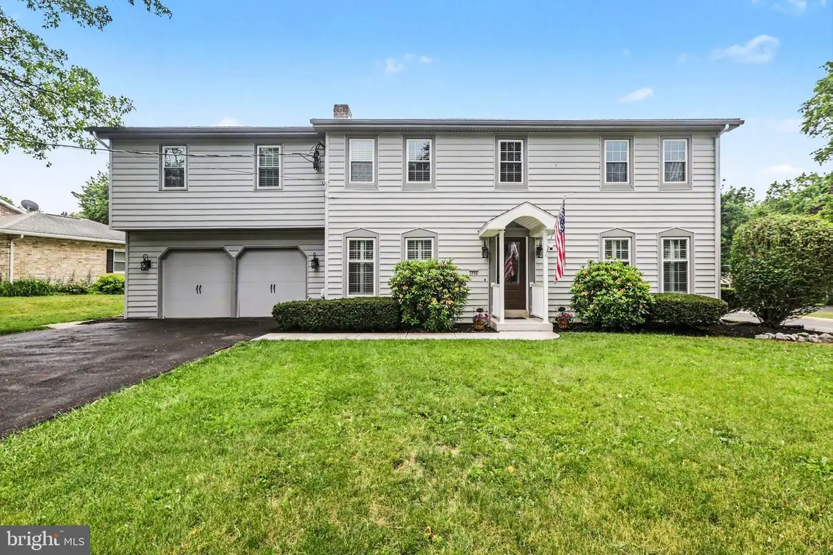 1000 Dale Pl, Carlisle, PA 17013 - #1