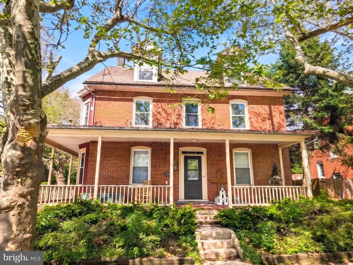 228 S West St, Carlisle, PA 17013 - #1