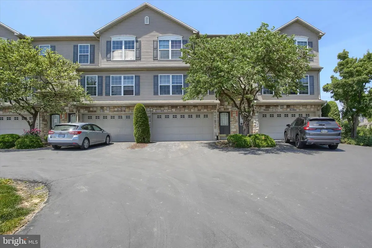 6343 Mercury Dr, Mechanicsburg, PA 17050 - #1