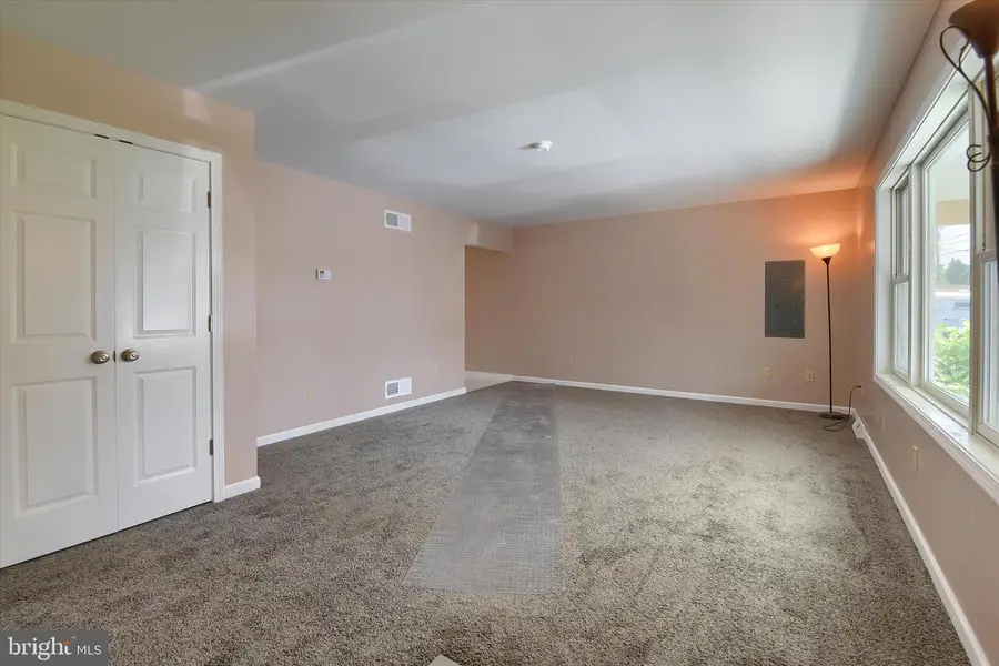 161 Chestnut Ave, Carlisle, PA 17013 - #3