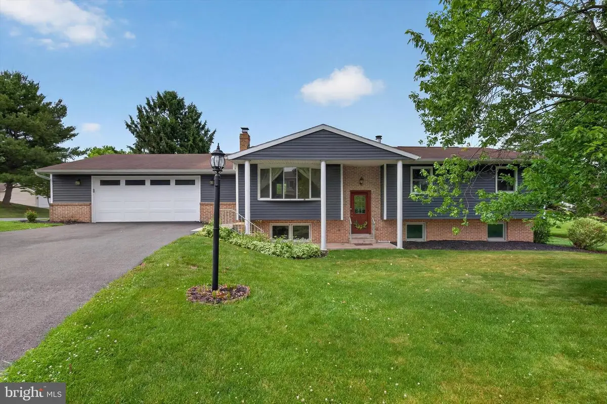 807 Lancelot Avenue, Mechanicsburg, PA 17055 - #1