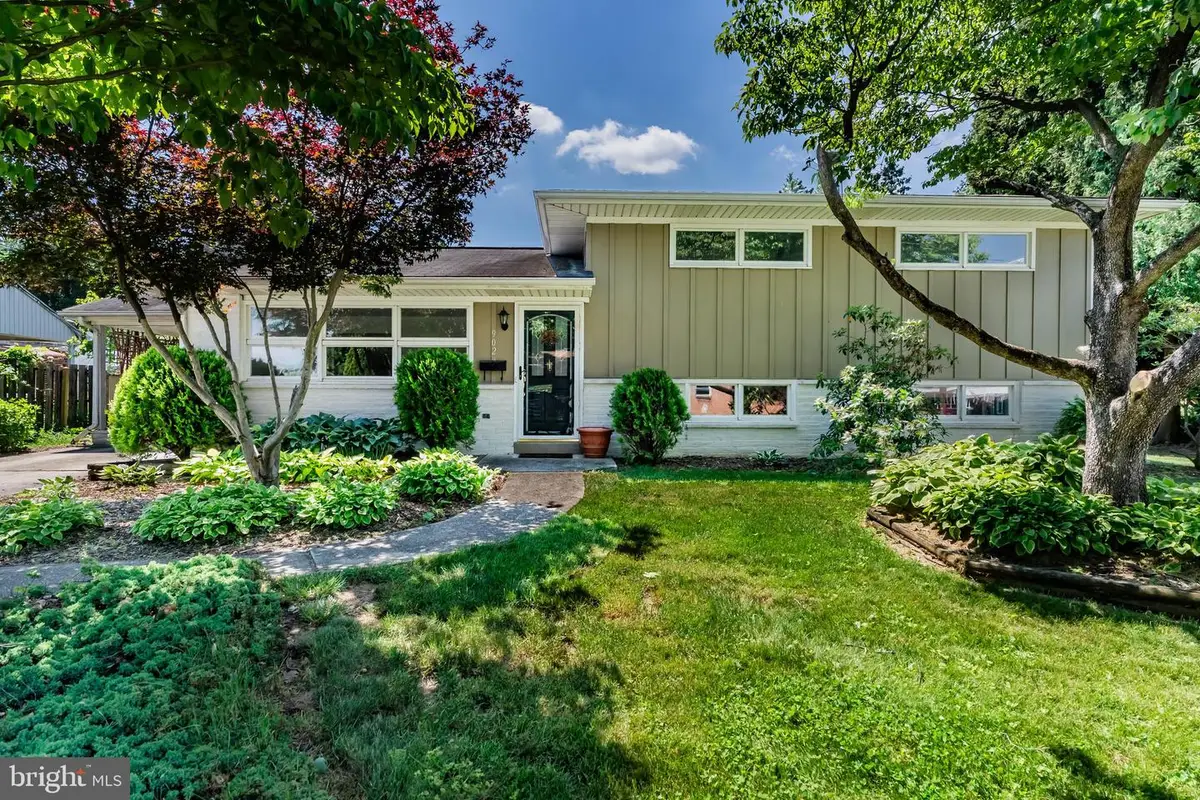 902 Apple Dr, Mechanicsburg, PA 17055 - #1