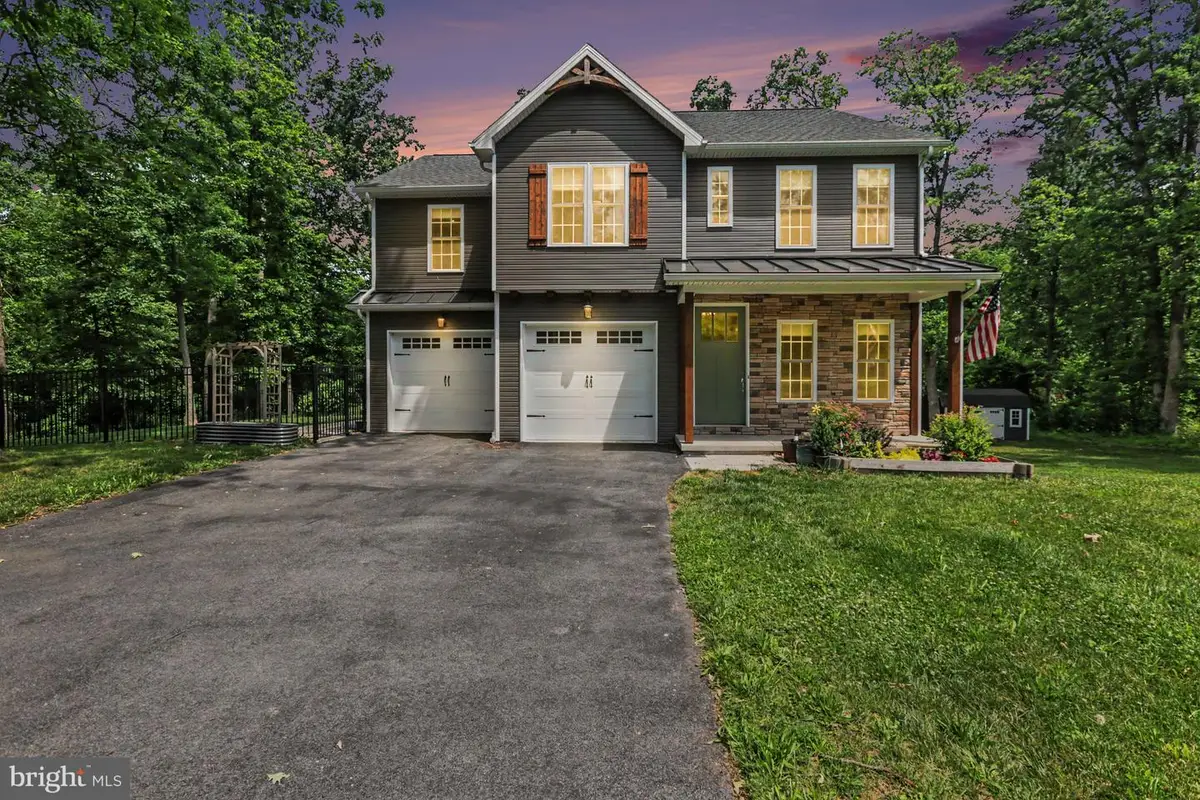 826 Sandbank Rd, Mount Holly Springs, PA 17065 - #1