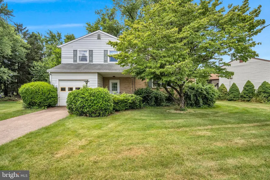6054 Edward Dr, Mechanicsburg, PA 17050 - #2