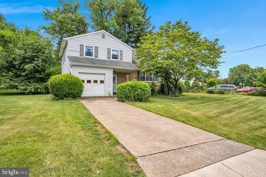 6054 Edward Dr, Mechanicsburg, PA 17050 - #3