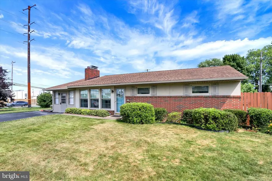 5200 Windsor Blvd, Mechanicsburg, PA 17055 - #3