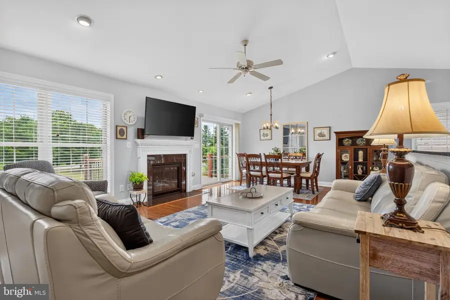 102 Drury Ln, Mechanicsburg, PA 17050 - #3