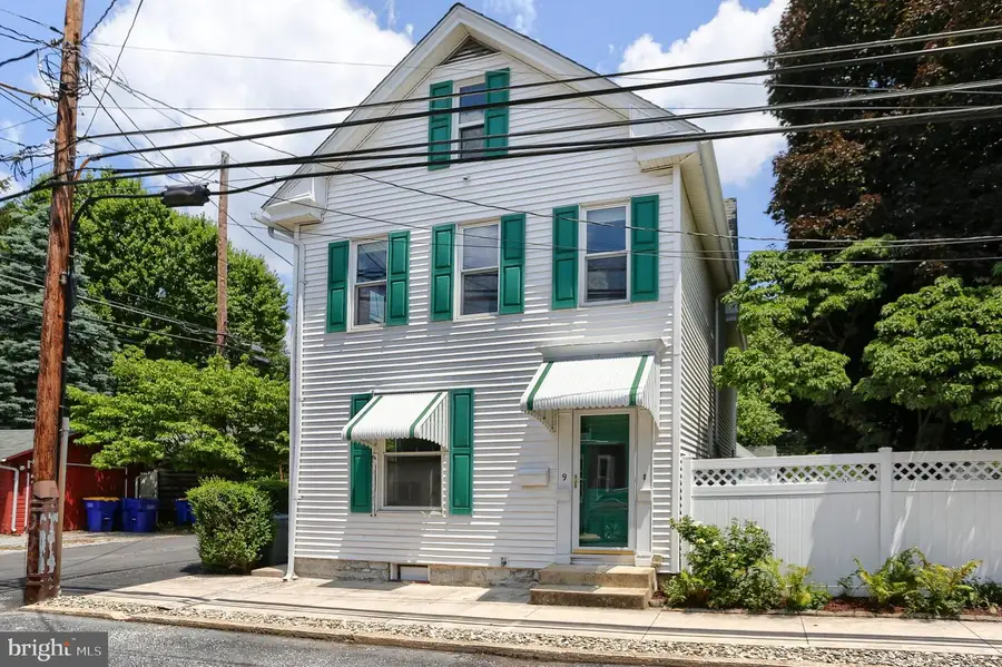 9 S Washington St, Mechanicsburg, PA 17055 - #3