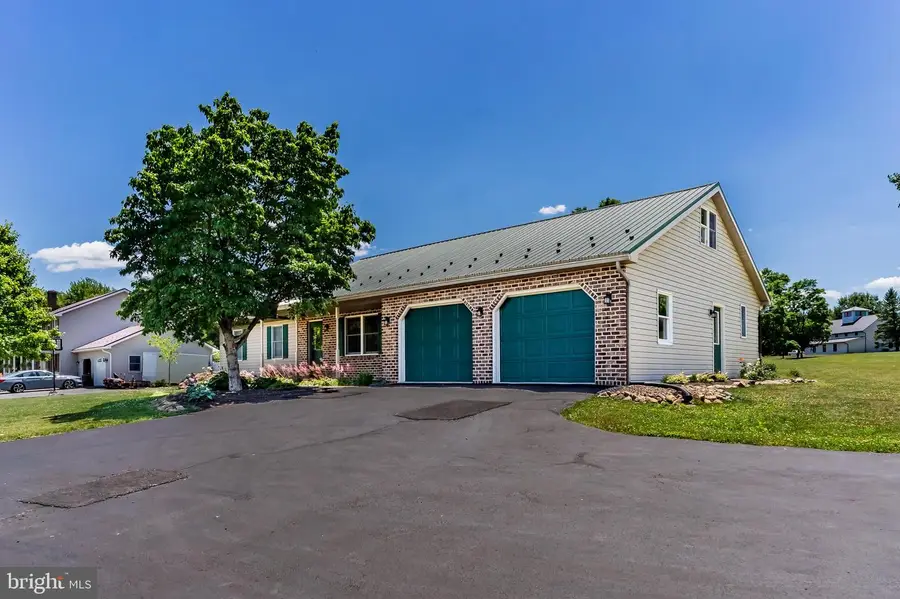 65 Walnut Dale Rd, Shippensburg, PA 17257 - #2