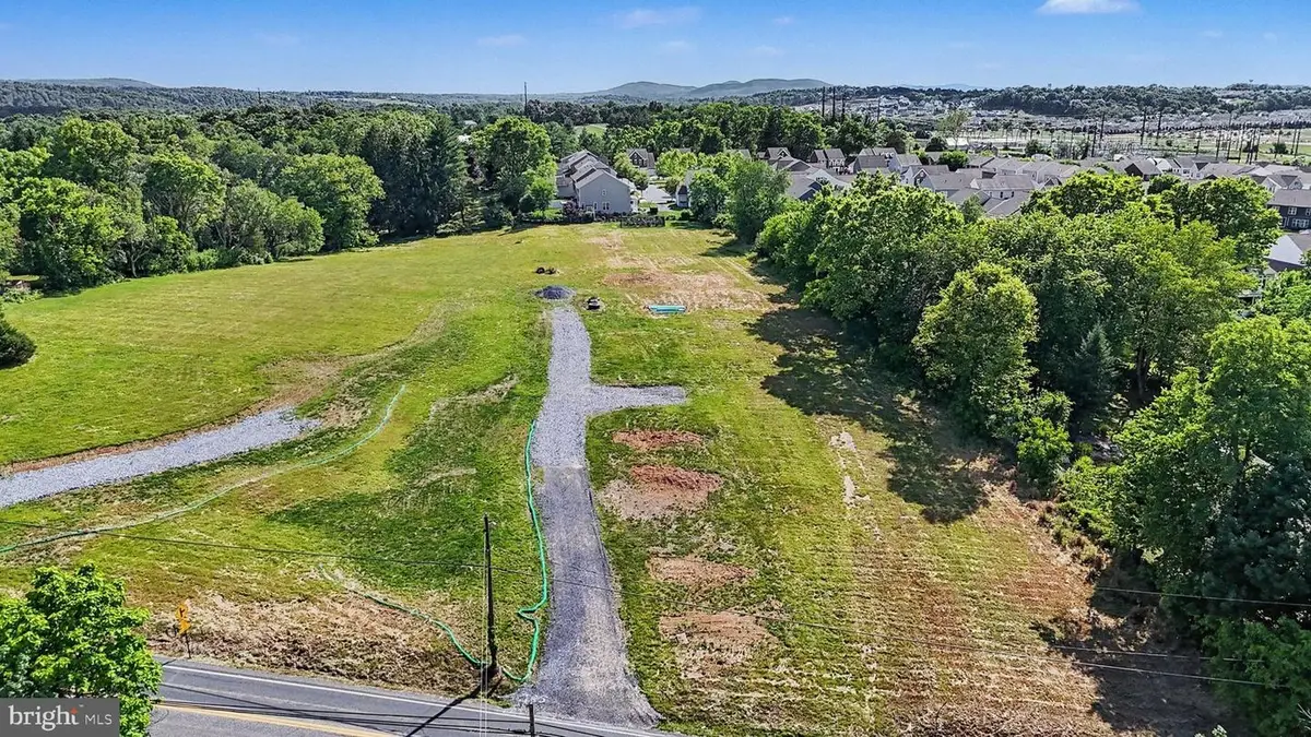 3240 Lisburn Rd #4, Mechanicsburg, PA 17055 - #1